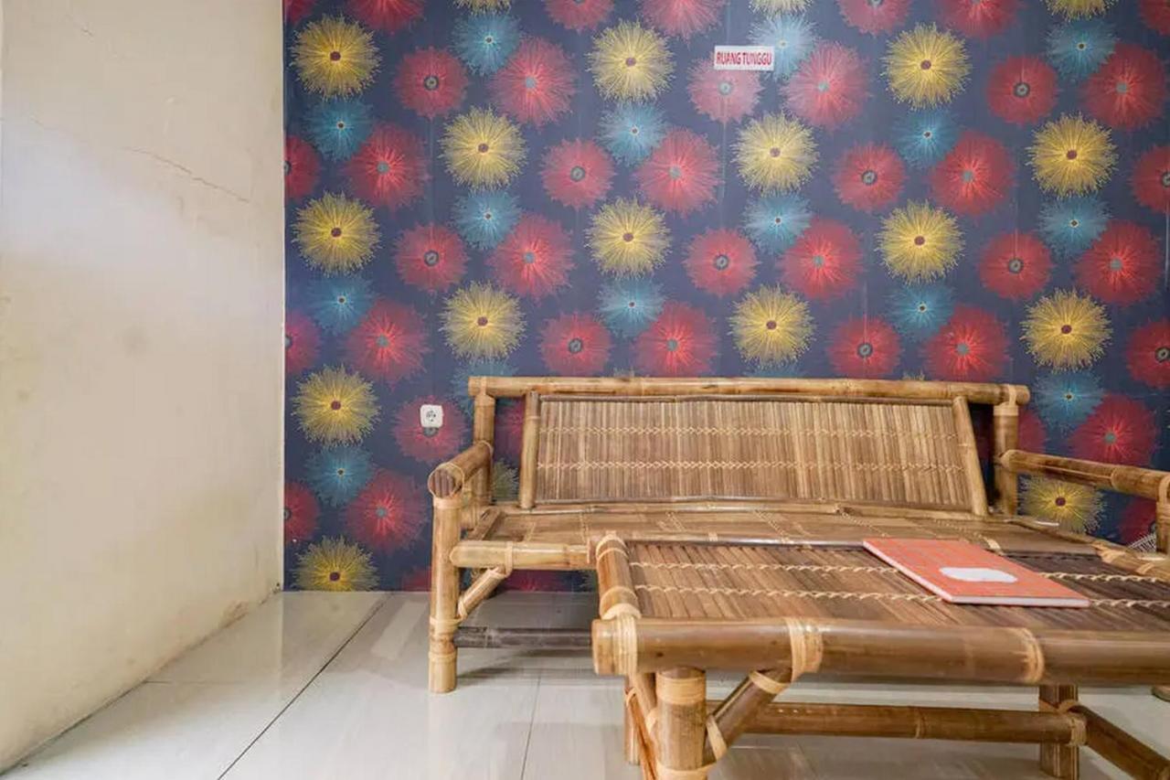 RedDoorz near Ekowisata Mangrove Belawan Hotel Bagian luar foto